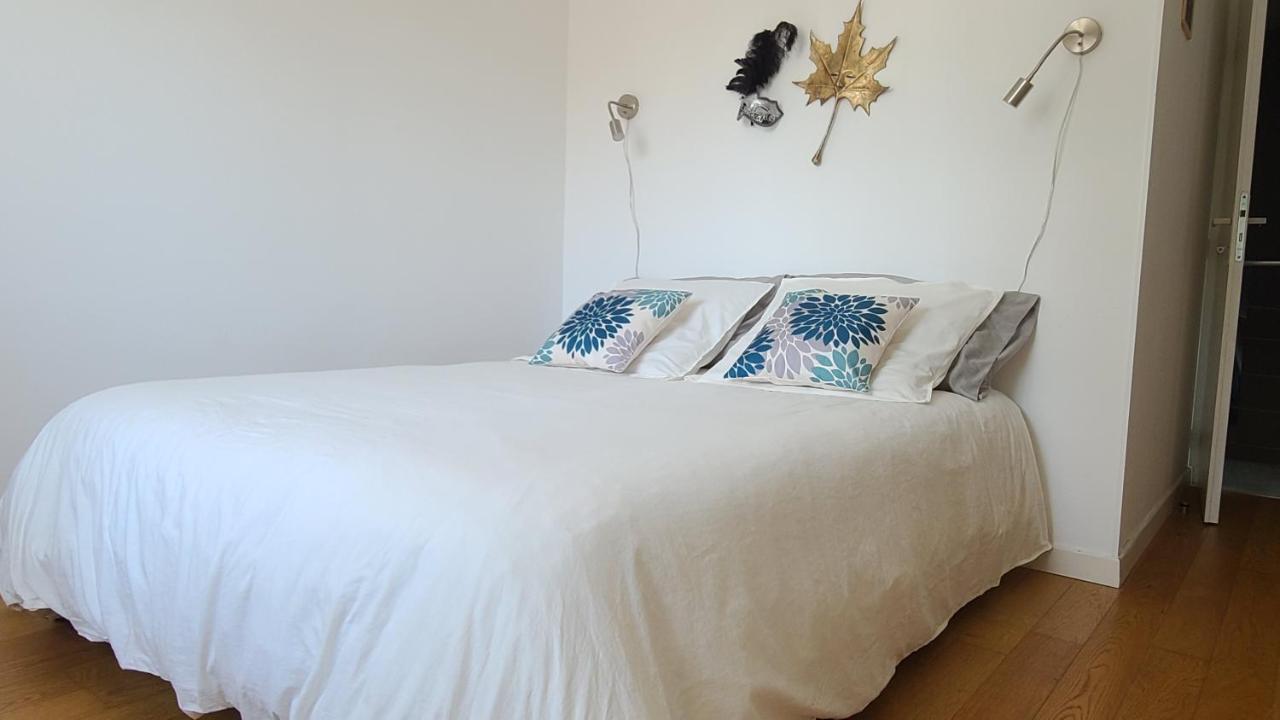 Chez Nous Dans Notre Petit Jardin Apartment มงต์เปอลิเยร์ ภายนอก รูปภาพ